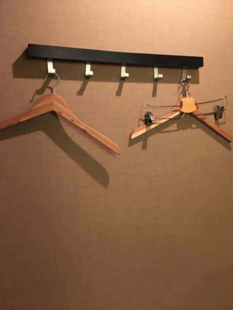レンタルルーム パラオ(立川市/ラブホテル)の写真『13号室ハンガー』by ちげ
