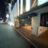 MYTH-Selene(マイスセレネ)(大阪市/ラブホテル)の写真『マイスセレネ、夜の外観、右端が平面駐車場。左隣が立体駐車場。』by カトリーナ