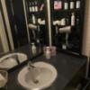 MYTH-Selene(マイスセレネ)(大阪市/ラブホテル)の写真『605号室、洗面台。女性用化粧水、乳液、美容液、男性用のシェービングクリーム、アフターローション、整髪剤、ドライヤー、歯ブラシ、タオル等必要なものが揃っています。』by カトリーナ