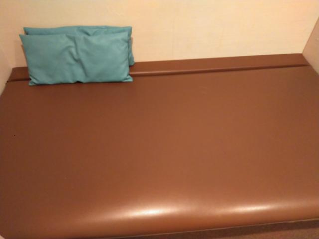 レンタルルーム　MIST(港区/ラブホテル)の写真『7号室　ベッド』by もぐたんっ