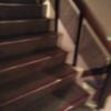 HOTEL SUEHIRO 本館(台東区/ラブホテル)の写真『階段も昔ながらの作りなのでしっかりしてる』by もぐたんっ