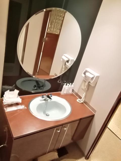 Mermaid（マーメイド）(三浦市/ラブホテル)の写真『302号室利用(20,10)洗面所です。』by キジ