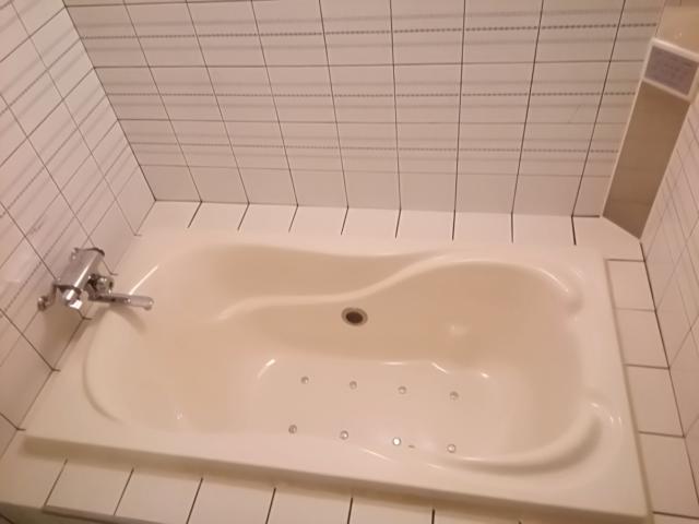 Mermaid（マーメイド）(三浦市/ラブホテル)の写真『302号室利用(20,10)浴槽です。TVはありません。』by キジ