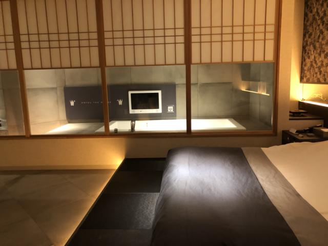 HOTEL SENSE(センス)(新宿区/ラブホテル)の写真『507号室　部屋から浴室方向』by akky1975