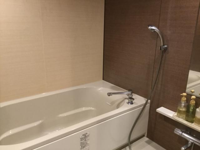 ラピア(新宿区/ラブホテル)の写真『303号室　浴室(2019年12月リニューアル)』by ACB48