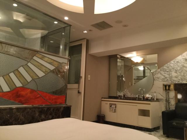 HOTEL CEAN新宿（セアン）(新宿区/ラブホテル)の写真『603号室　キャビネット側から見た室内』by ACB48