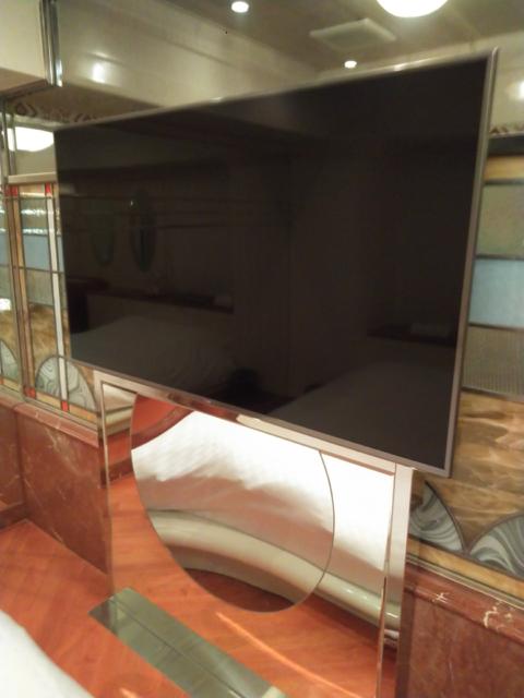 HOTEL CEAN新宿（セアン）(新宿区/ラブホテル)の写真『602号室　大画面50インチ程のテレビ』by もぐたんっ