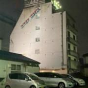 HOTEL MUSK（ムスク）(新潟市中央区/ラブホテル)の写真『夜の外観』by まさおJリーグカレーよ