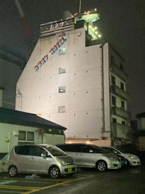 HOTEL MUSK（ムスク）(新潟市中央区/ラブホテル)の写真『夜の外観』by まさおJリーグカレーよ