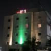 HOTEL K-1（ケーワン）(三条市/ラブホテル)の写真『夜の外観』by まさおJリーグカレーよ