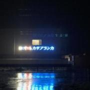 ホテル カサブランカ(長岡市/ラブホテル)の写真『夜の外観』by まさおJリーグカレーよ