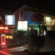 シルクロード(御代田町/ラブホテル)の写真『夜の外観』by まさおJリーグカレーよ