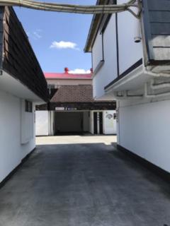 ルナ・レインボー(郡山市/ラブホテル)の写真『昼のホテルの外観③』by 少佐