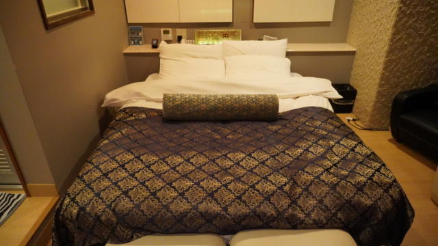 HOTEL ZEBRA（ゼブラ)(豊島区/ラブホテル)の写真『304 ベット』by 初心者_蓮
