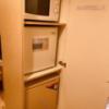 HOTEL G-Style(豊島区/ラブホテル)の写真『401号室の冷蔵庫と電子レンジ』by miffy.GTI