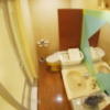 ホテル モアナ大塚(豊島区/ラブホテル)の写真『30号室 洗面台　左側の扉奥が浴室』by koge
