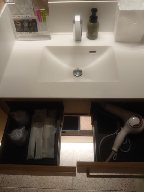 KOYADO HOTEL(台東区/ラブホテル)の写真『3号室　洗面台アメニティ　一通りアリ』by momomo