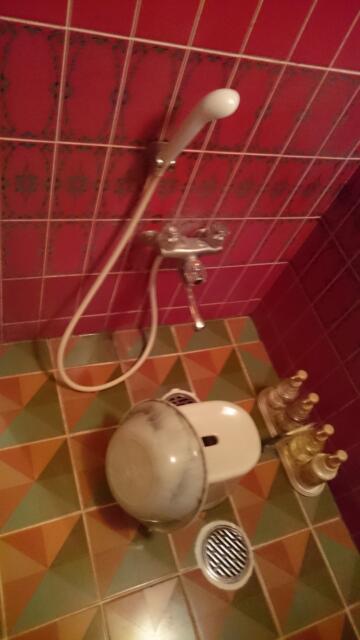 ミンク町田(相模原市/ラブホテル)の写真『502号室 浴室シャワー 温度調節が難しい。(^^ゞ。』by angler