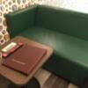 HOTEL P-DOOR（ホテルピードア）(台東区/ラブホテル)の写真『202号室　テーブル、ソファ』by ACB48