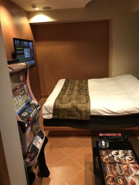 新宿ジャルディーノ(新宿区/ラブホテル)の写真『102号室の室内③』by 少佐