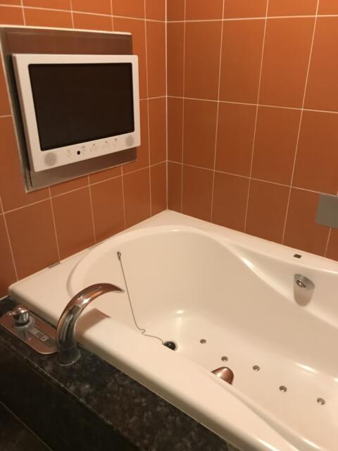 新宿ジャルディーノ(新宿区/ラブホテル)の写真『102号室の浴室③』by 少佐