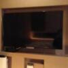 HOTEL SENSE(センス)(新宿区/ラブホテル)の写真『ベッド付近のテレビ(利用部屋番号：202号室)』by クロマグロ