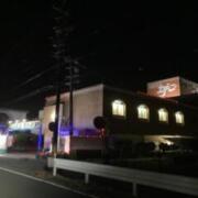 エデン(明和町/ラブホテル)の写真『夜の外観』by まさおJリーグカレーよ