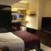 ホテルモアナ(新宿区/ラブホテル)の写真『205号室　ソファ側から見た室内』by ACB48