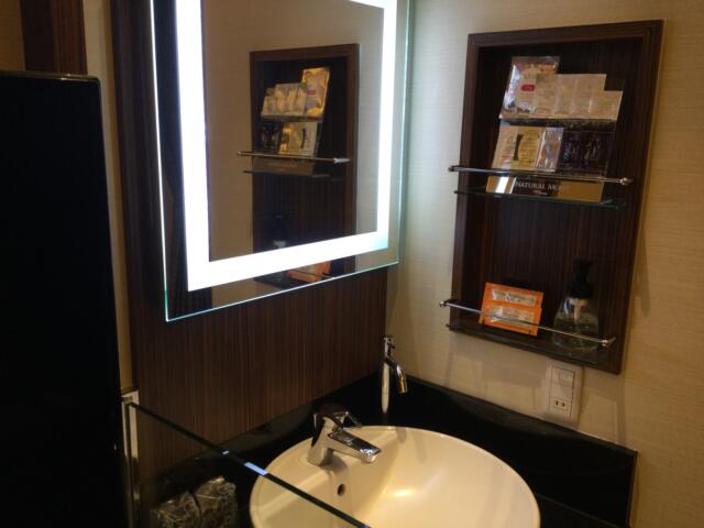 ホテルモアナ(新宿区/ラブホテル)の写真『205号室　洗面台』by ACB48