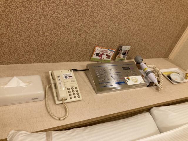 ファインガーデン松阪２店(松阪市/ラブホテル)の写真『221号室　ベッド上部』by まさおJリーグカレーよ