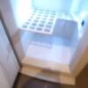GRAND CHARIOT(グランシャリオ)(新宿区/ラブホテル)の写真『410号室（持ち込み冷蔵庫。飲み物4本程度が限界）』by 格付屋