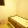 ホテル COLORE（コローレ）(墨田区/ラブホテル)の写真『501号室（浴室入口から）』by 格付屋