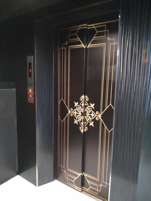 HOTEL ALL-INN G（オールインジー）(豊島区/ラブホテル)の写真『エレベーター1 階外観』by なめろう