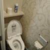 HOTEL ALL-INN G（オールインジー）(豊島区/ラブホテル)の写真『803号室 トイレ。トイレ内に鏡あり。』by なめろう