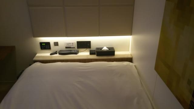HOTEL UNO(ウノ)(川口市/ラブホテル)の写真『204号室、ベッド』by 名無しさん（ID:19280）