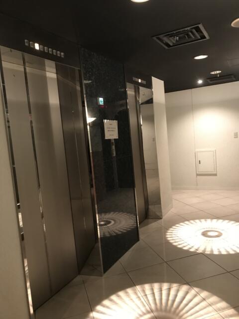 アランド新宿(新宿区/ラブホテル)の写真『2階のエレベーターホール』by 少佐