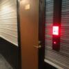池袋パークサイドホテル(豊島区/ラブホテル)の写真『305号室　部屋の入り口』by hello_sts