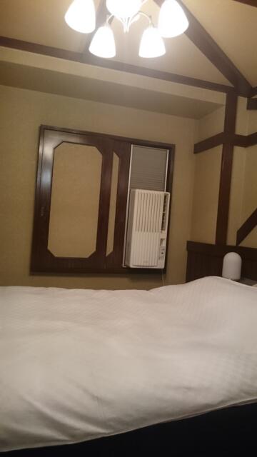 ミンク町田(相模原市/ラブホテル)の写真『205号室のベッド』by angler
