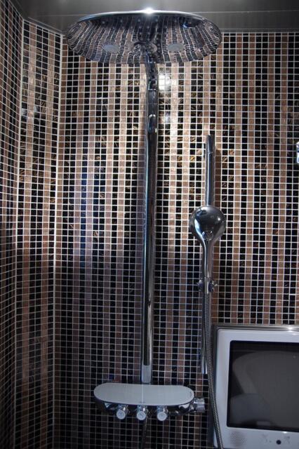ザ・グランツ(港区/ラブホテル)の写真『301号室　多機能シャワー(ボタン式)』by マーケンワン