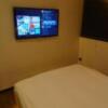 HOTEL DUO（デュオ）(墨田区/ラブホテル)の写真『205号室 ベッドから見たテレビ(VOD完備です)』by 舐めたろう