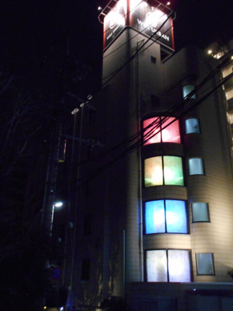 WILL URBAN 多摩センター(多摩市/ラブホテル)の写真『夜の外観』by もんが～
