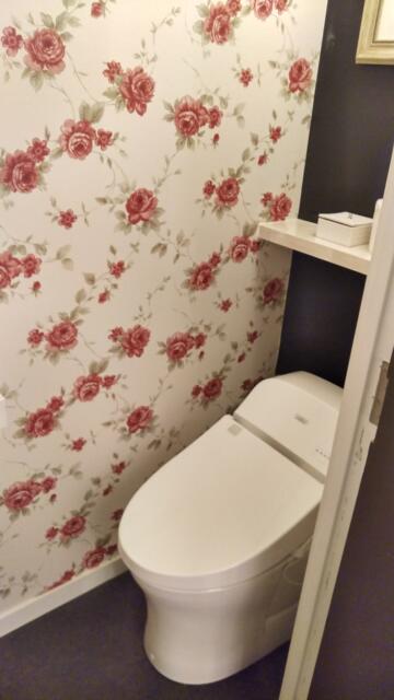 HOTEL ALL-INN G（オールインジー）(豊島区/ラブホテル)の写真『505号室　トイレ　壁紙も薔薇模様』by 弓使い