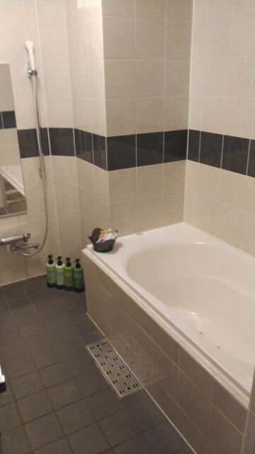 HOTEL ALL-INN G（オールインジー）(豊島区/ラブホテル)の写真『505号室　浴室はちょっと狭い』by 弓使い