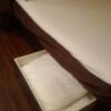 池袋グランドホテル(豊島区/ラブホテル)の写真『901号室　ベッド下の引き出しに掛け布団あります』by 市