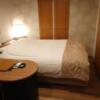 HOTEL 風々(ふふ)(新宿区/ラブホテル)の写真『207号室 ベッド全景』by 舐めたろう