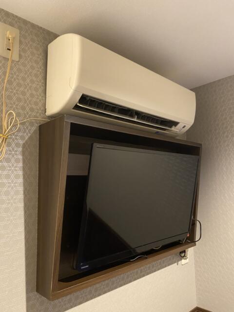 Re-Zan～リザン～(港区/ラブホテル)の写真『10号室（テレビ、エアコン）』by こねほ