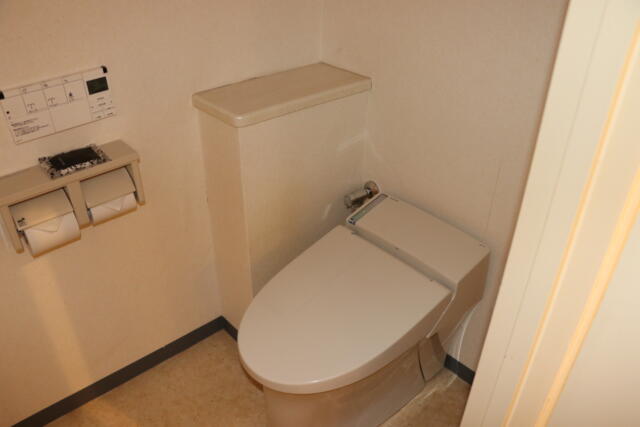 WILL SWEET(厚木市/ラブホテル)の写真『303号室　トイレ』by 夕立朝立