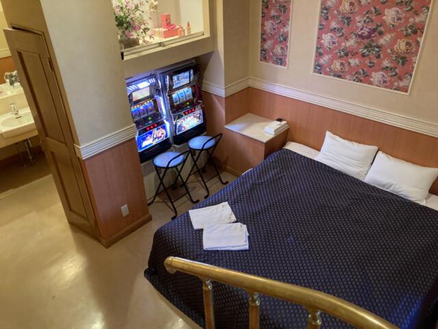 ア・プレスト(浜松市/ラブホテル)の写真『31号室ベッド１』by 一刀流