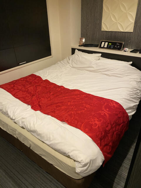 HOTEL Liebe(リーベ)(川口市/ラブホテル)の写真『401号室（ベッド）』by こねほ