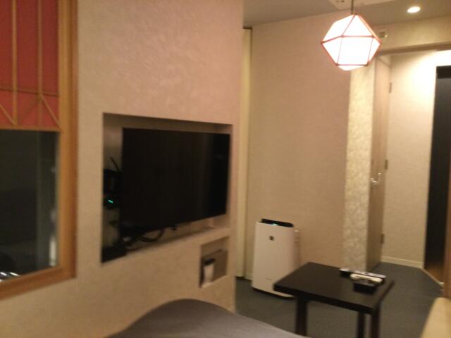 HOTEL SENSE(センス)(新宿区/ラブホテル)の写真『303号室 お部屋奥から見た室内②』by ACB48